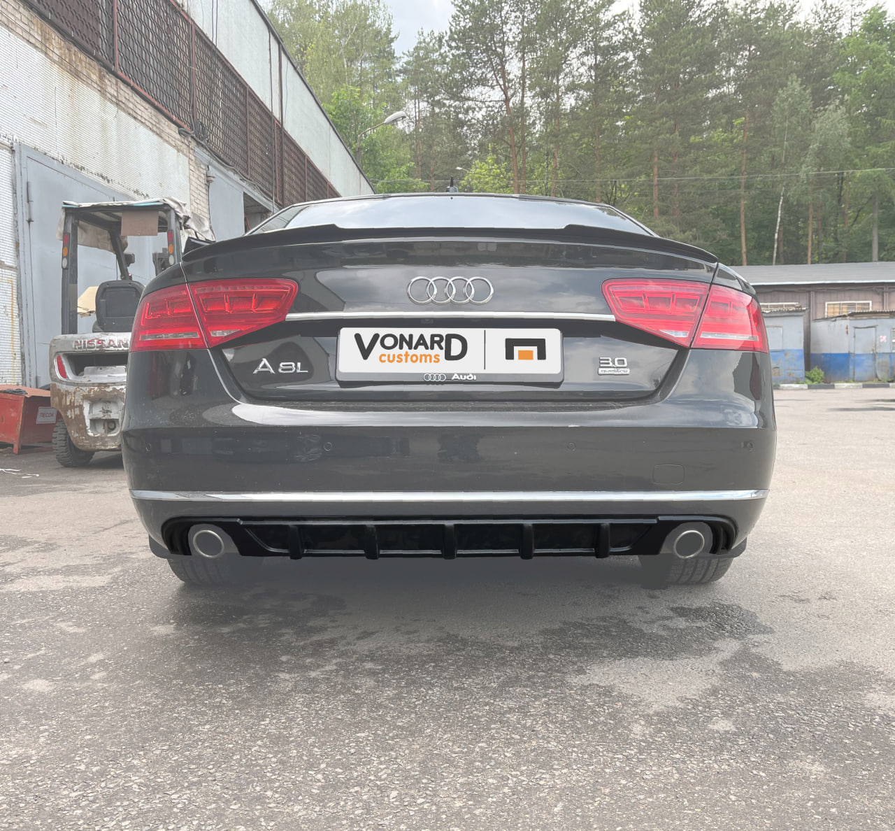 картинка Диффузор накладка заднего бампера Audi A8 D4 (дорест) vonard customs 