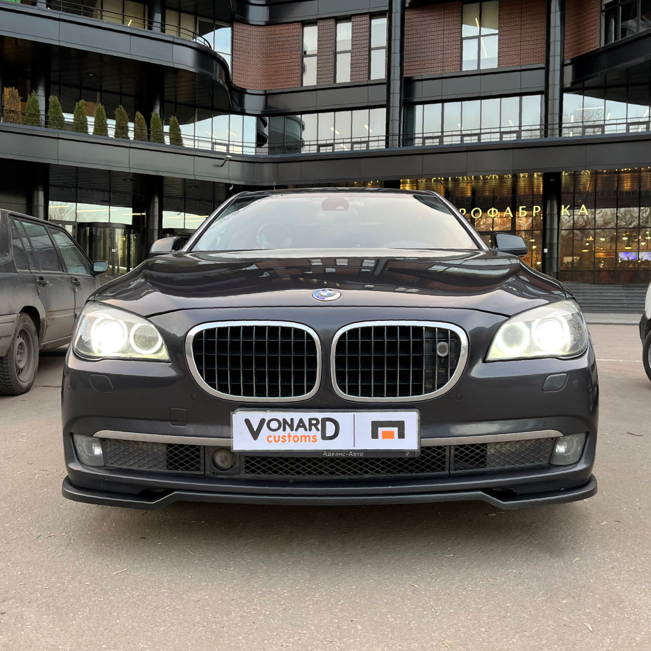 картинка Сплиттер переднего бампера BMW 7 F01 F02 (дорест) V3 (прилегающий) vonard customs 