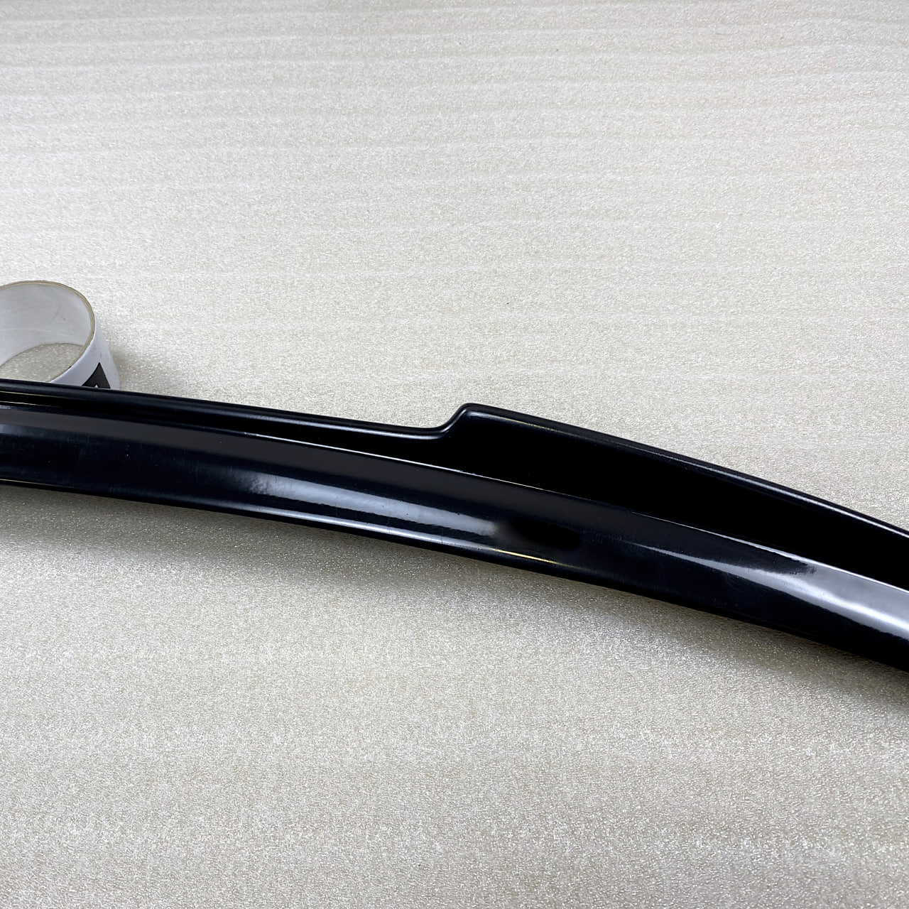 картинка Спойлер лезвие крышки багажника Lada Granta 1 лифтбек - под покраску vonard customs 