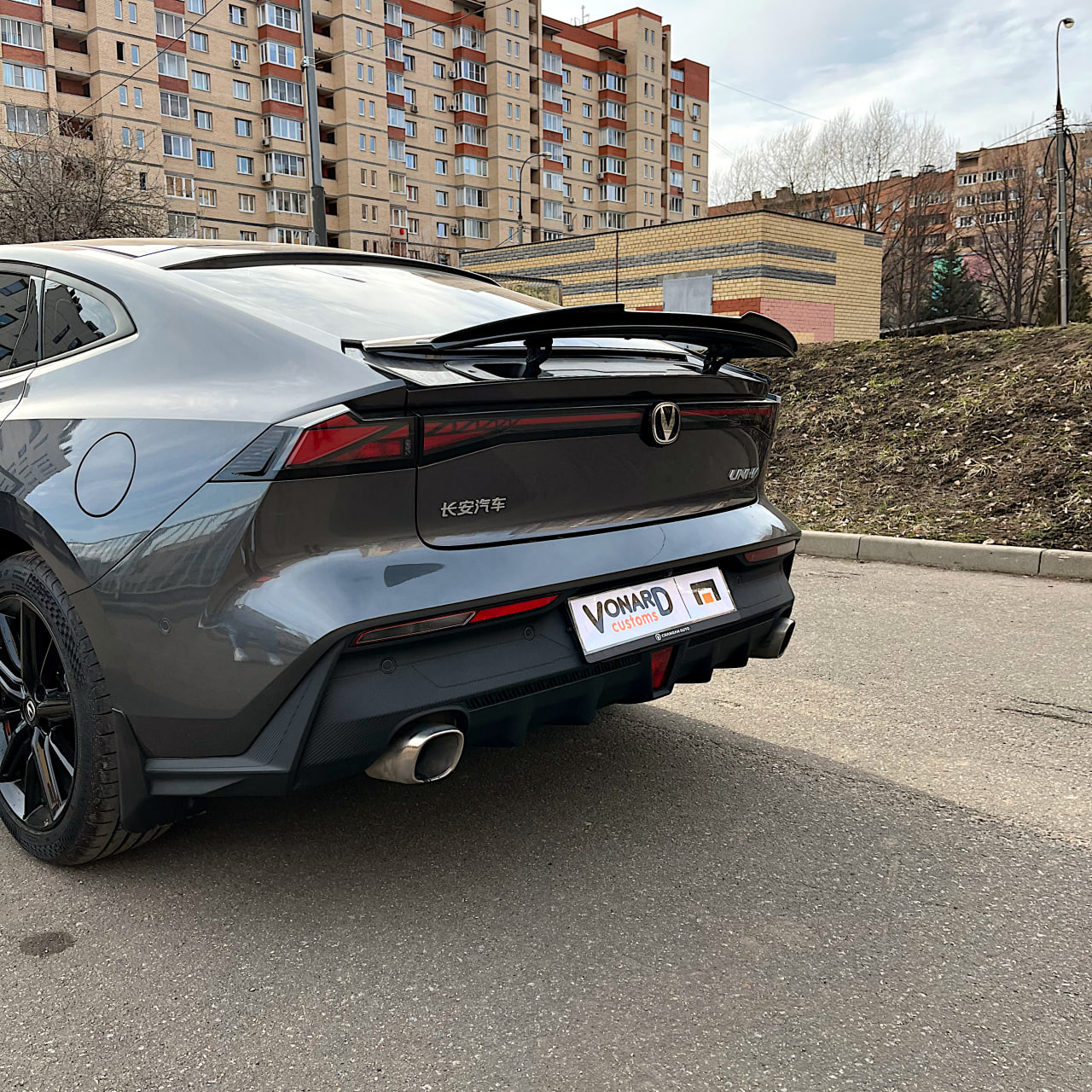 картинка Спойлер лезвие крышки багажника Changan UNI-V V2 vonard customs 