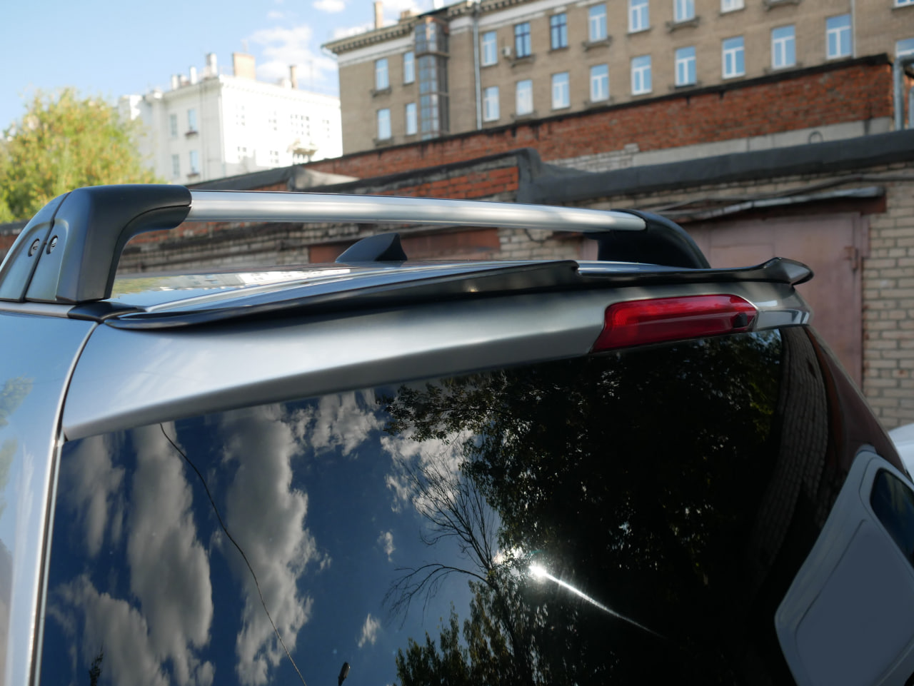 картинка Спойлер лезвие крышки багажника Ford Galaxy 2 - под покраску vonard customs 