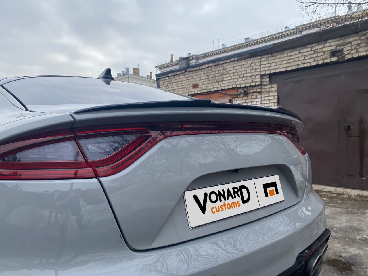 картинка Спойлер лезвие крышки багажника KIA Stinger 1 (узкий) vonard customs 