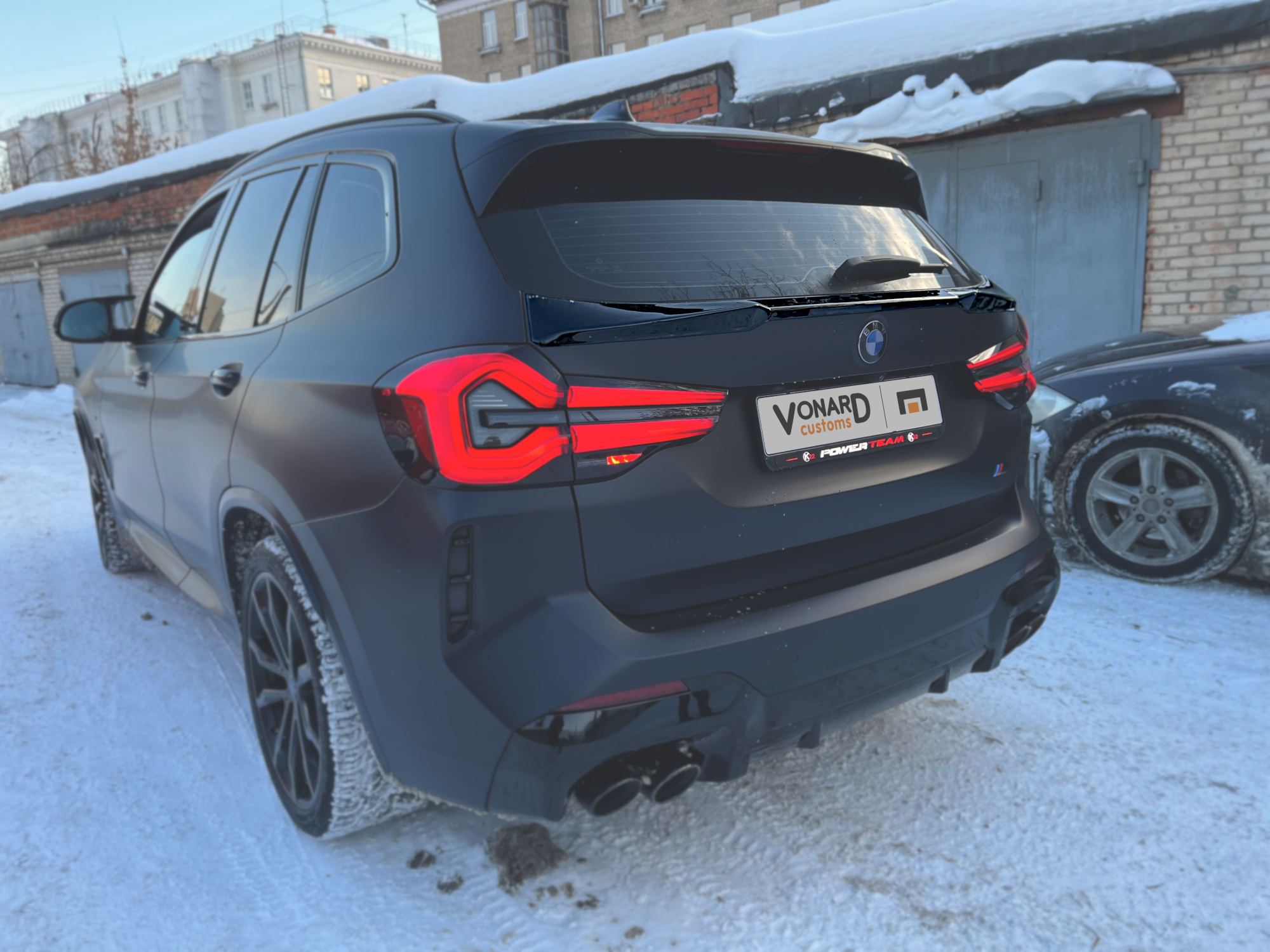 картинка Спойлер крышки багажника (нижний) BMW X3 G01 - черный металлик vonard customs 