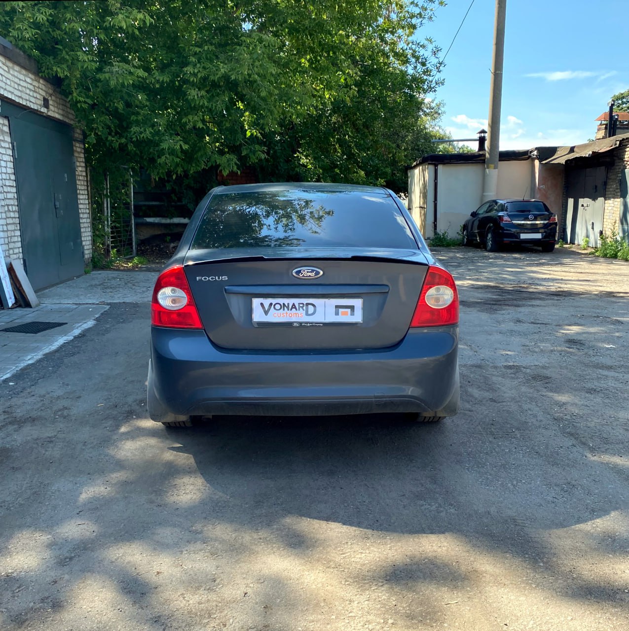 картинка Спойлер лезвие крышки багажника Ford Focus 2 седан vonard customs 