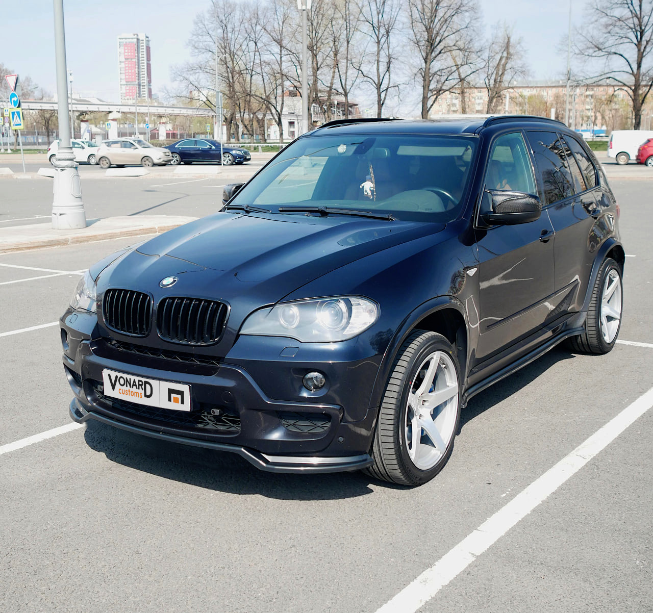 картинка Сплиттер переднего бампера BMW X5 E70 M-Pack (прилегающий) - под покраску vonard customs 