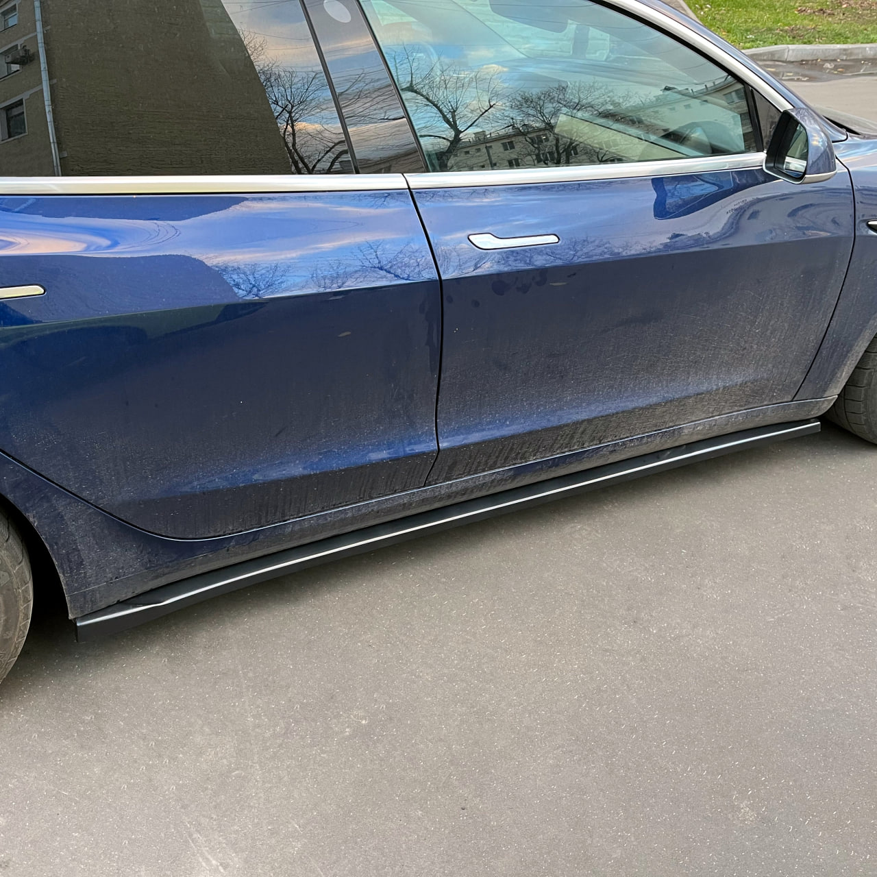 картинка Лезвия под пороги Tesla Model 3 vonard customs 