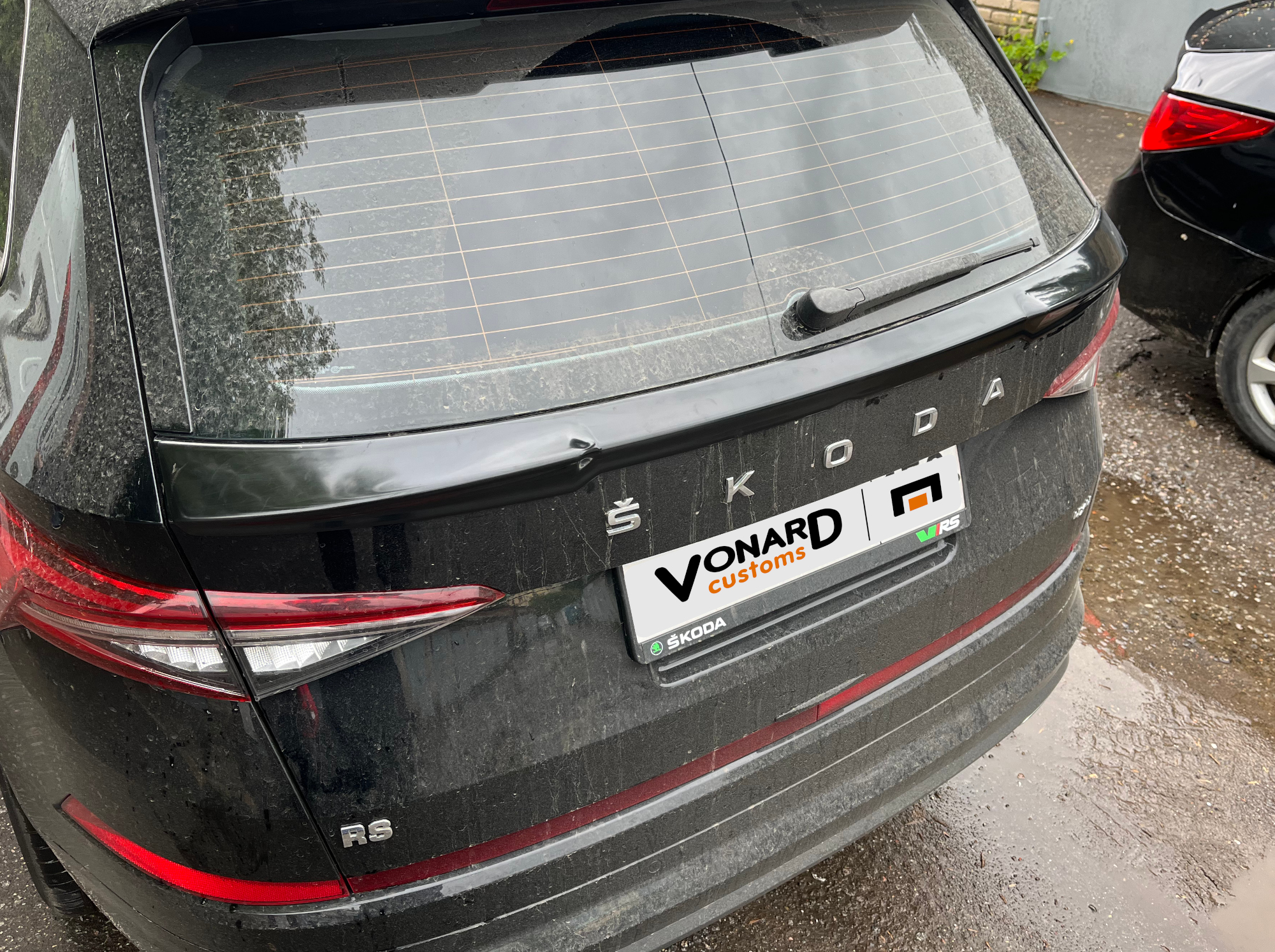 картинка Спойлер крышки багажника (нижний) Skoda Kodiaq 1 - под покраску vonard customs 