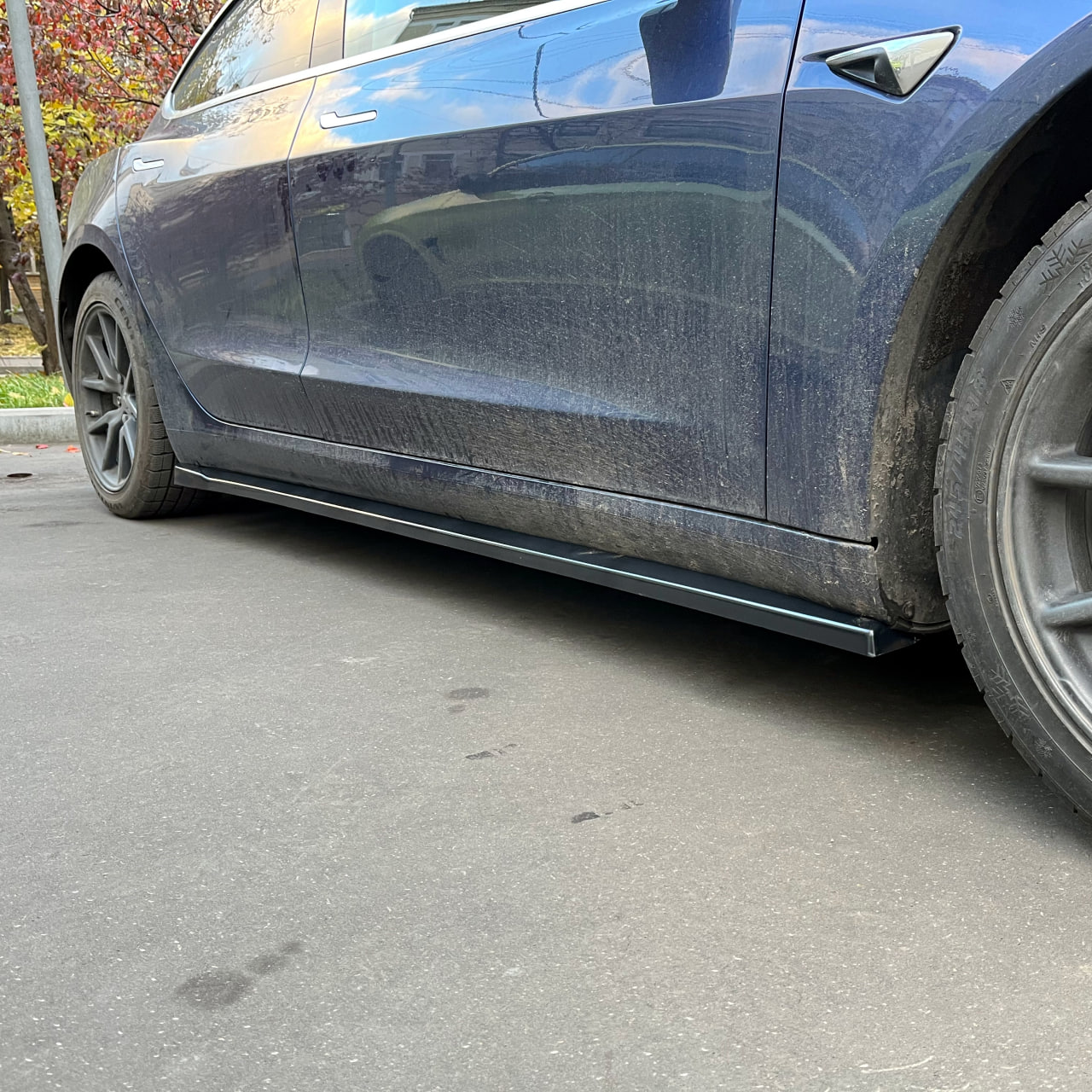 картинка Лезвия под пороги Tesla Model 3 - под покраску vonard customs 