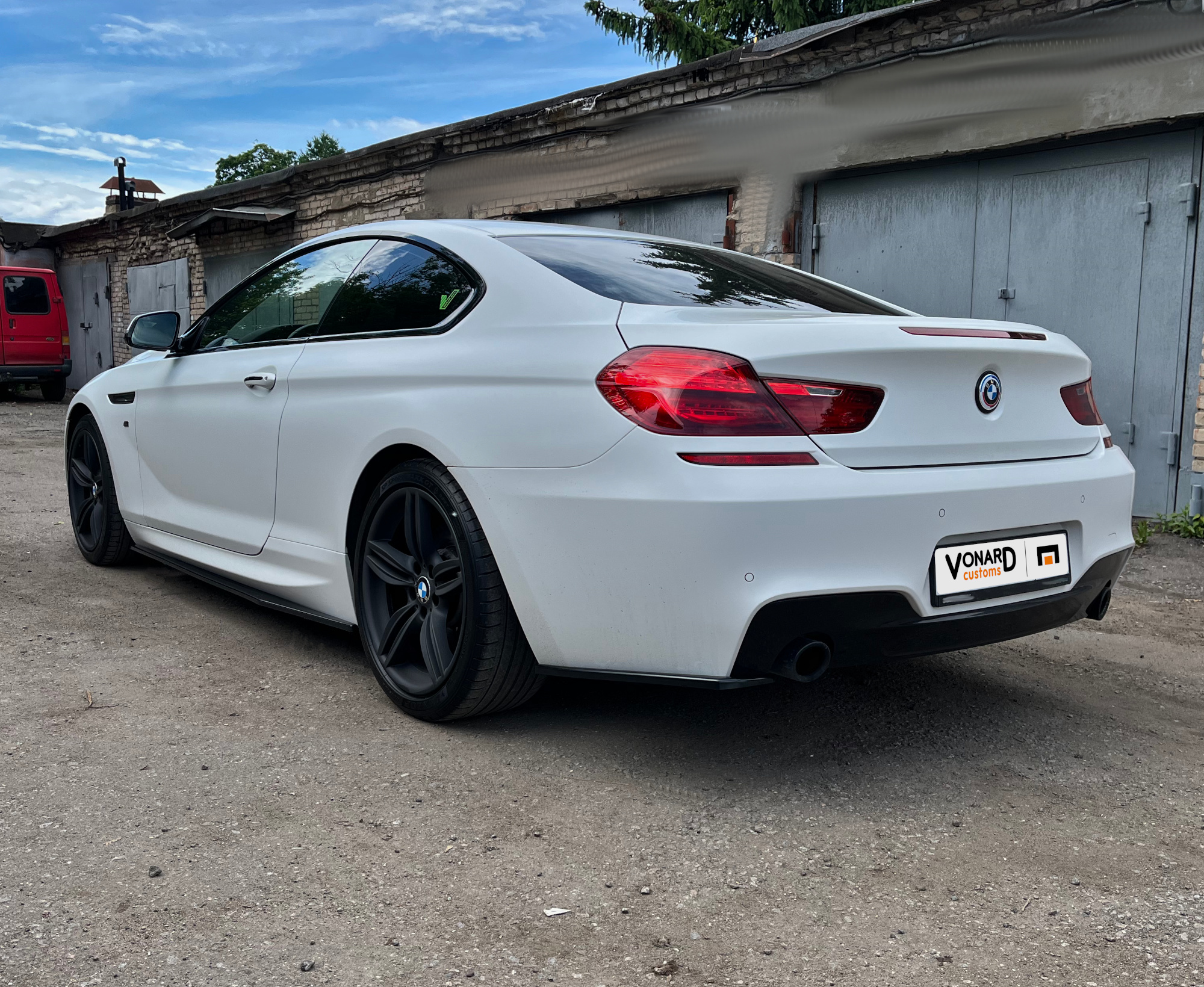 картинка Лезвия под пороги BMW 6 F13 M-Pack vonard customs 