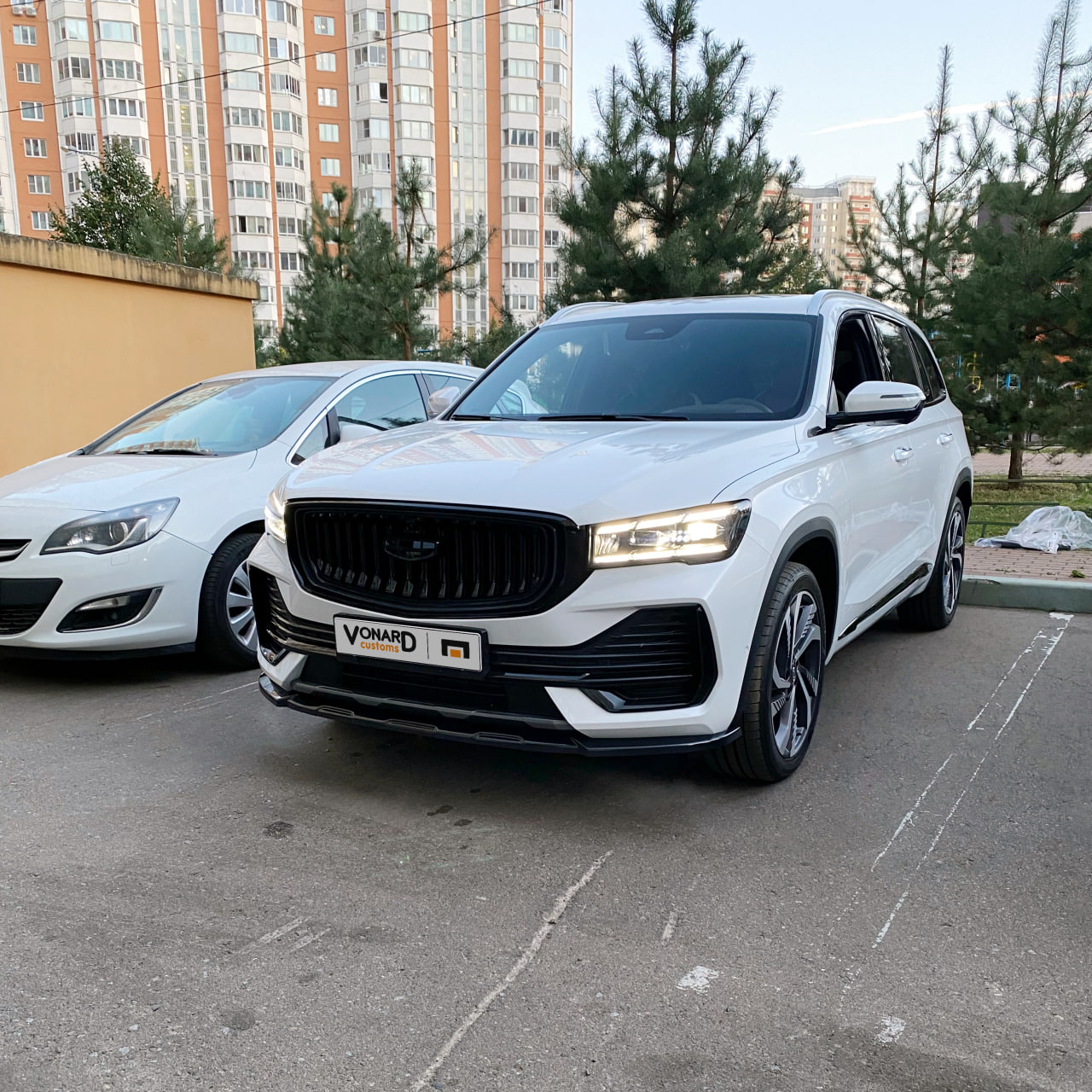 картинка Сплиттер переднего бампера Geely Monjaro 1 - под покраску vonard customs 