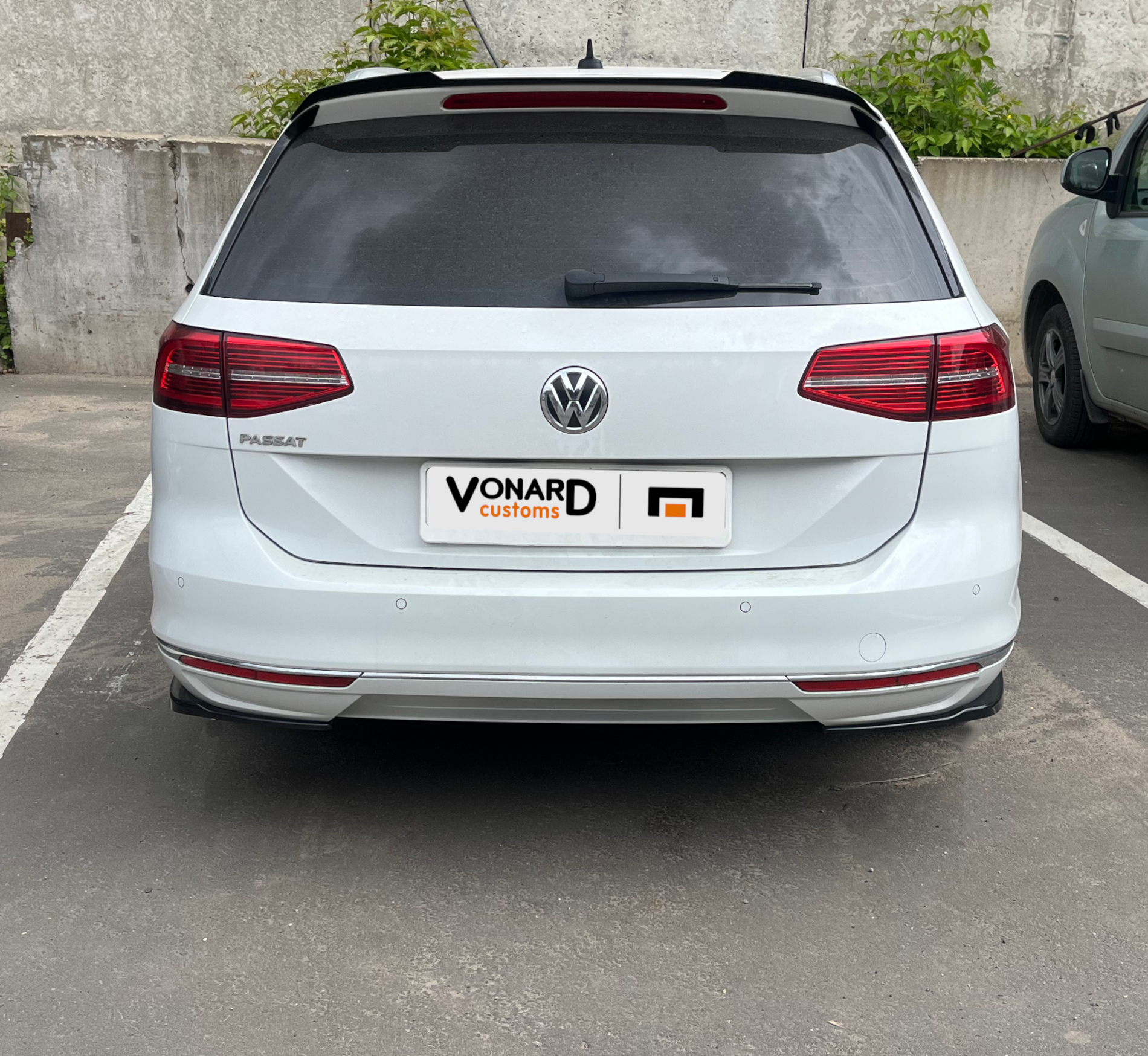 картинка Сплиттеры заднего бампера VW Passat B8 vonard customs 