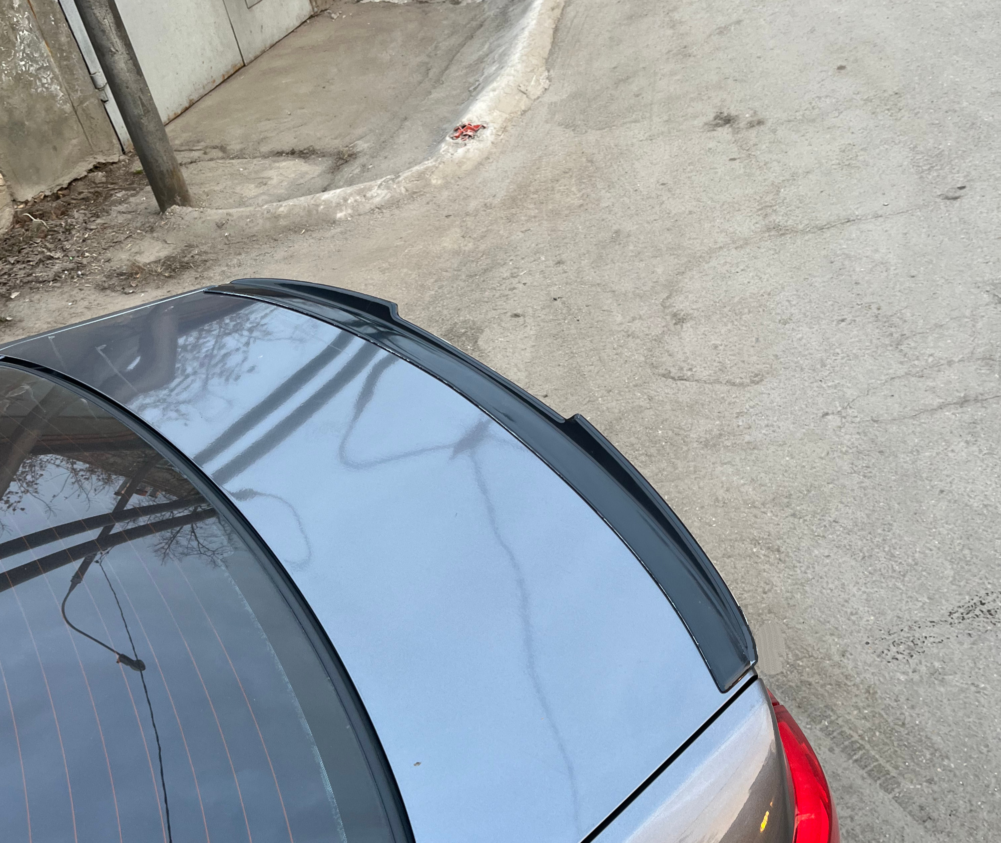 картинка Спойлер лезвие крышки багажника Kia Rio 3 - под покраску vonard customs 