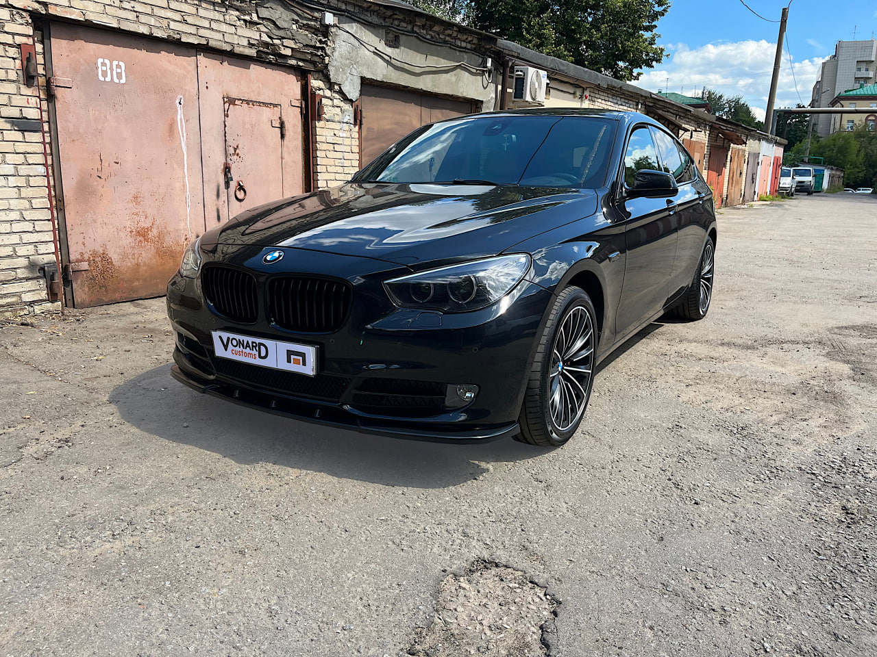 картинка Сплиттер переднего бампера BMW 5 F07 GT vonard customs 