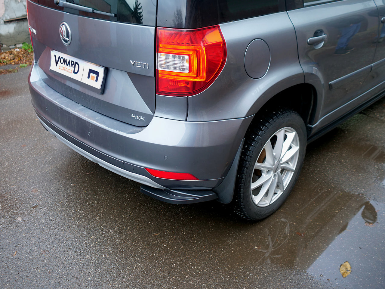картинка Сплиттеры заднего бампера Skoda Yeti 1 (ver. 2) vonard customs 