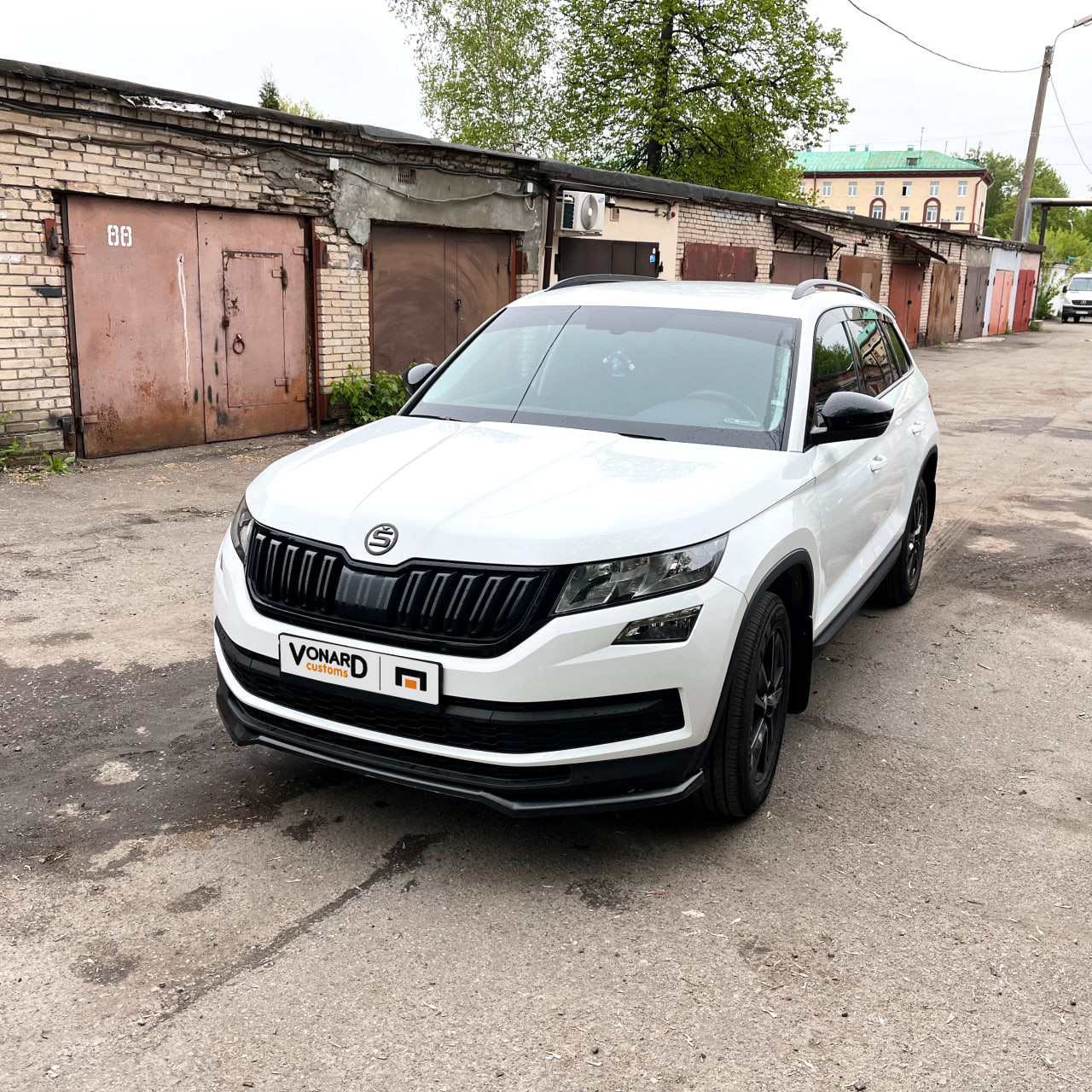 картинка Сплиттер переднего бампера Skoda Kodiaq 1 стандарт (ver. 2) - текстура vonard customs 