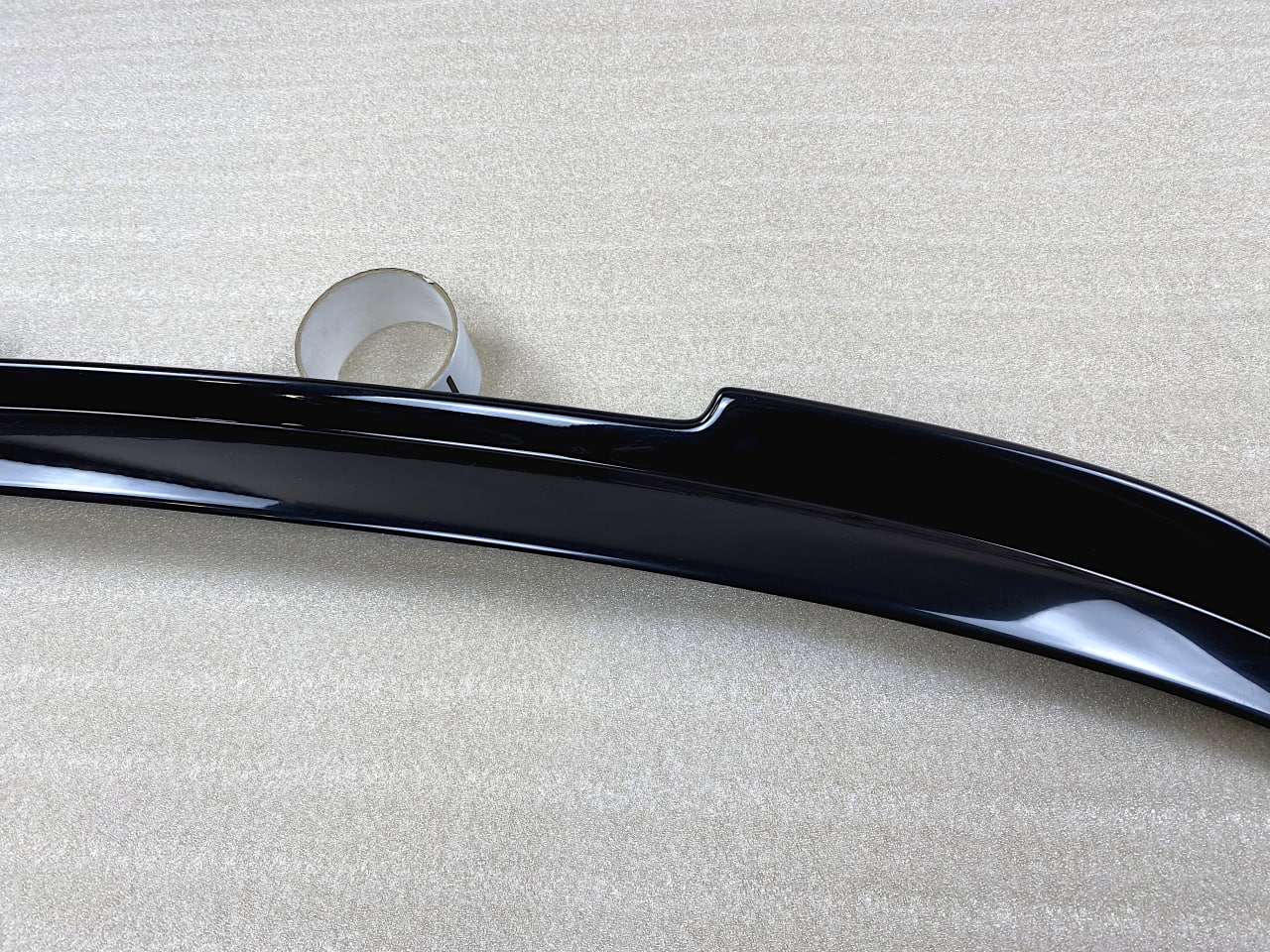 картинка Спойлер лезвие крышки багажника VW Golf 4 vonard customs 