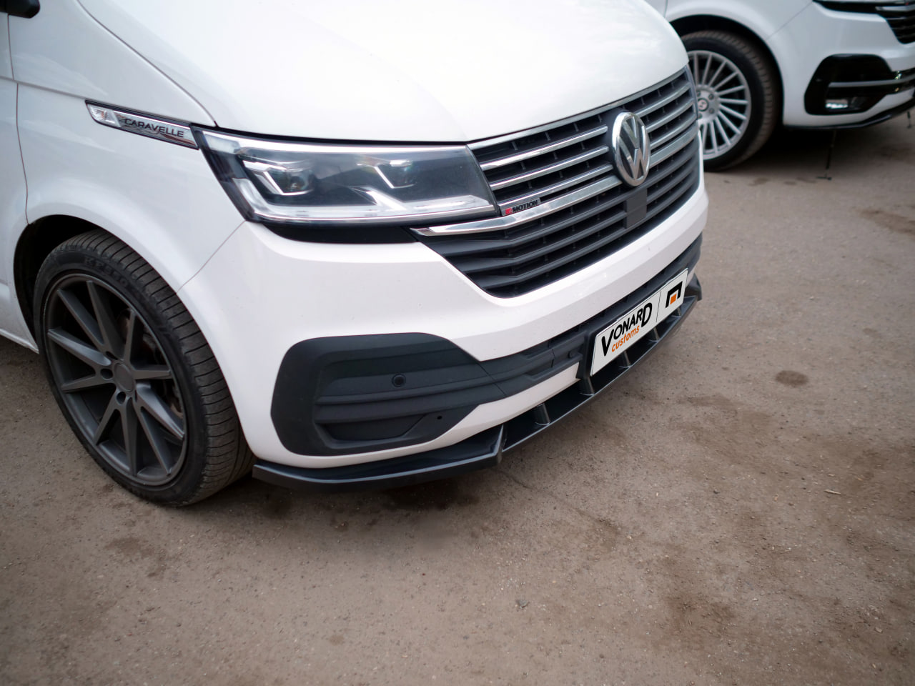 картинка Сплиттер переднего бампера VW T6.1 - под покраску vonard customs 