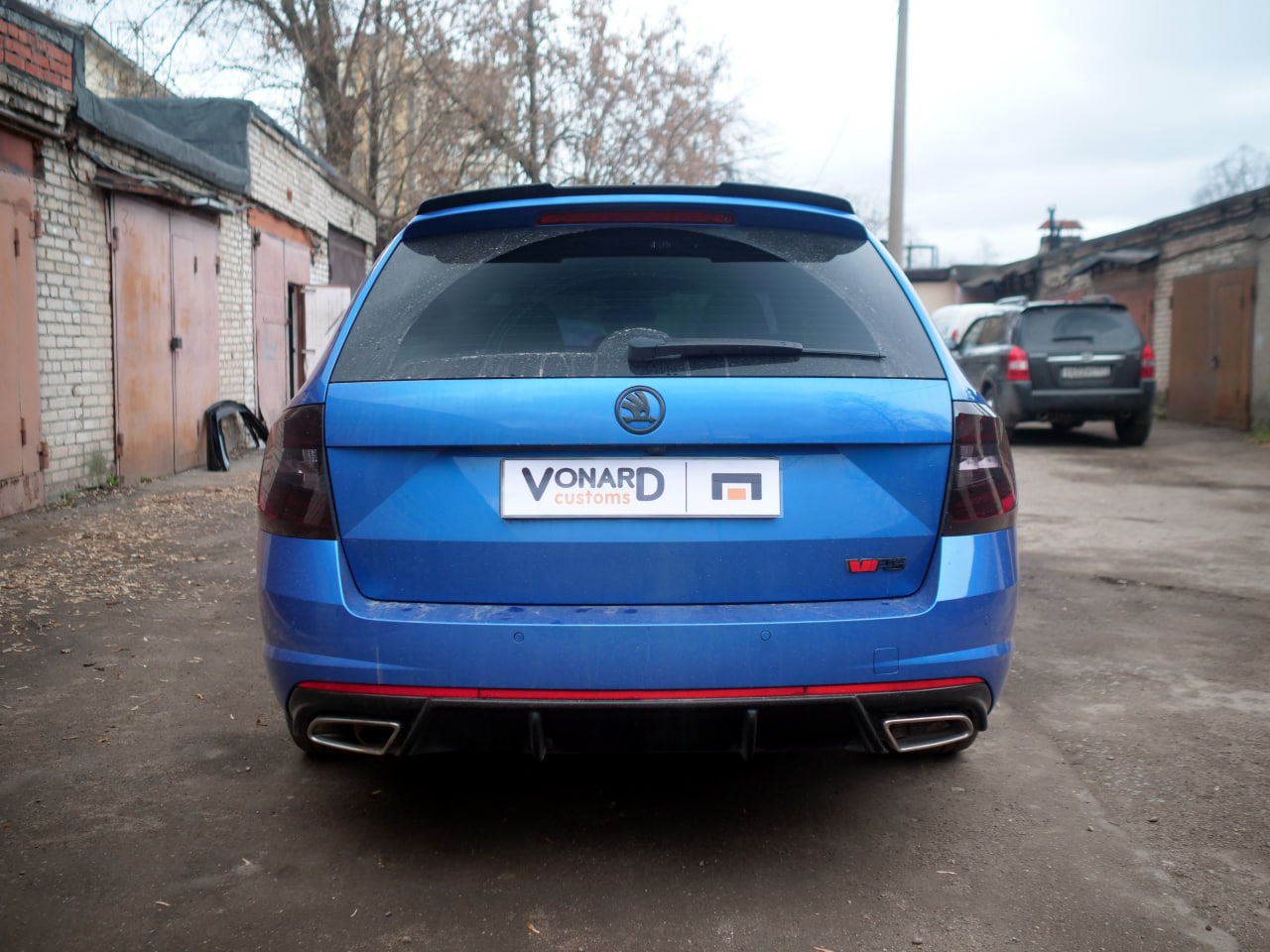 картинка Спойлер лезвие крышки багажника Skoda Octavia 3 A7 RS универсал vonard customs 