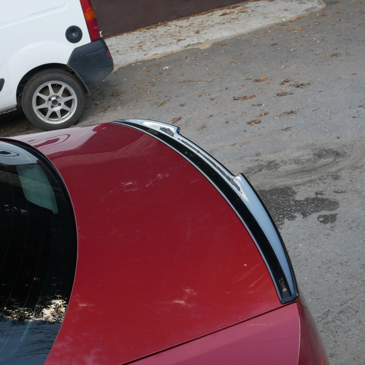 картинка Спойлер лезвие крышки багажника VW Polo 5 седан - черный металлик vonard customs 