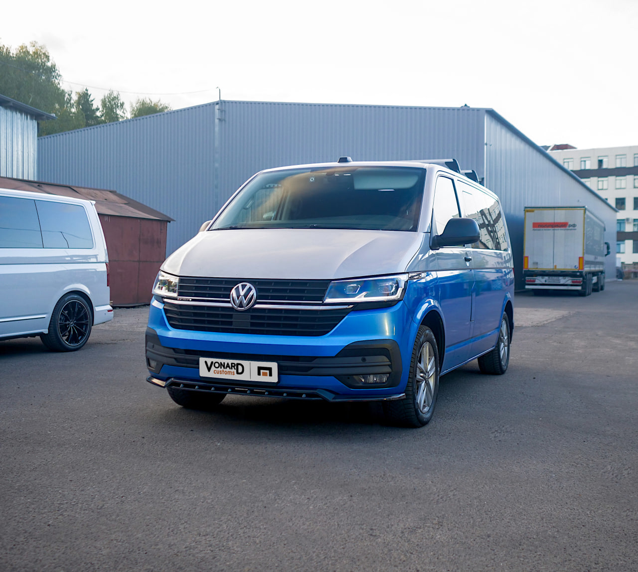 картинка Сплиттер (двойной) переднего бампера VW T6.1 (ver. 4) vonard customs 