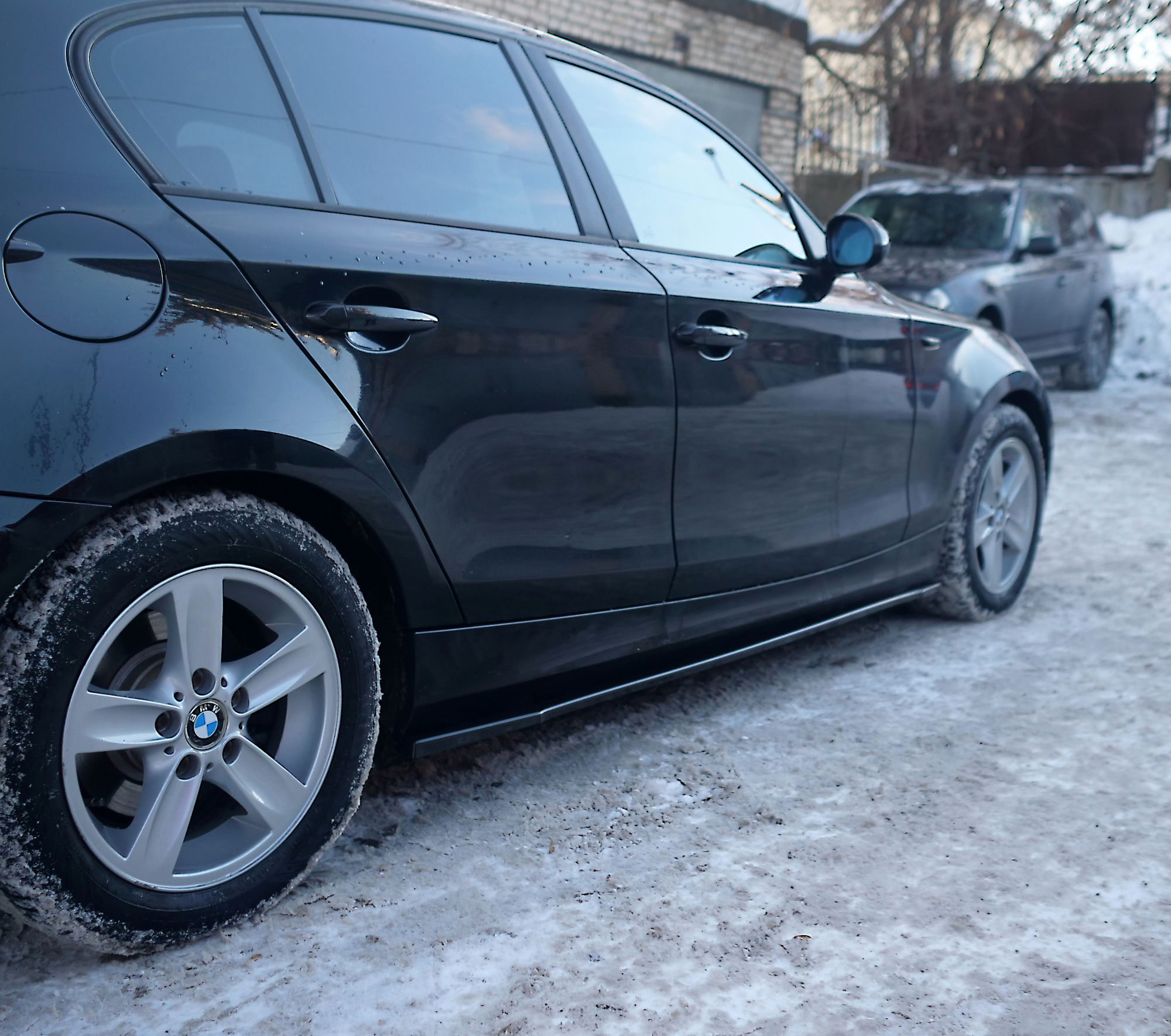 картинка Лезвия под пороги BMW 1 E81 E87 рест. vonard customs 