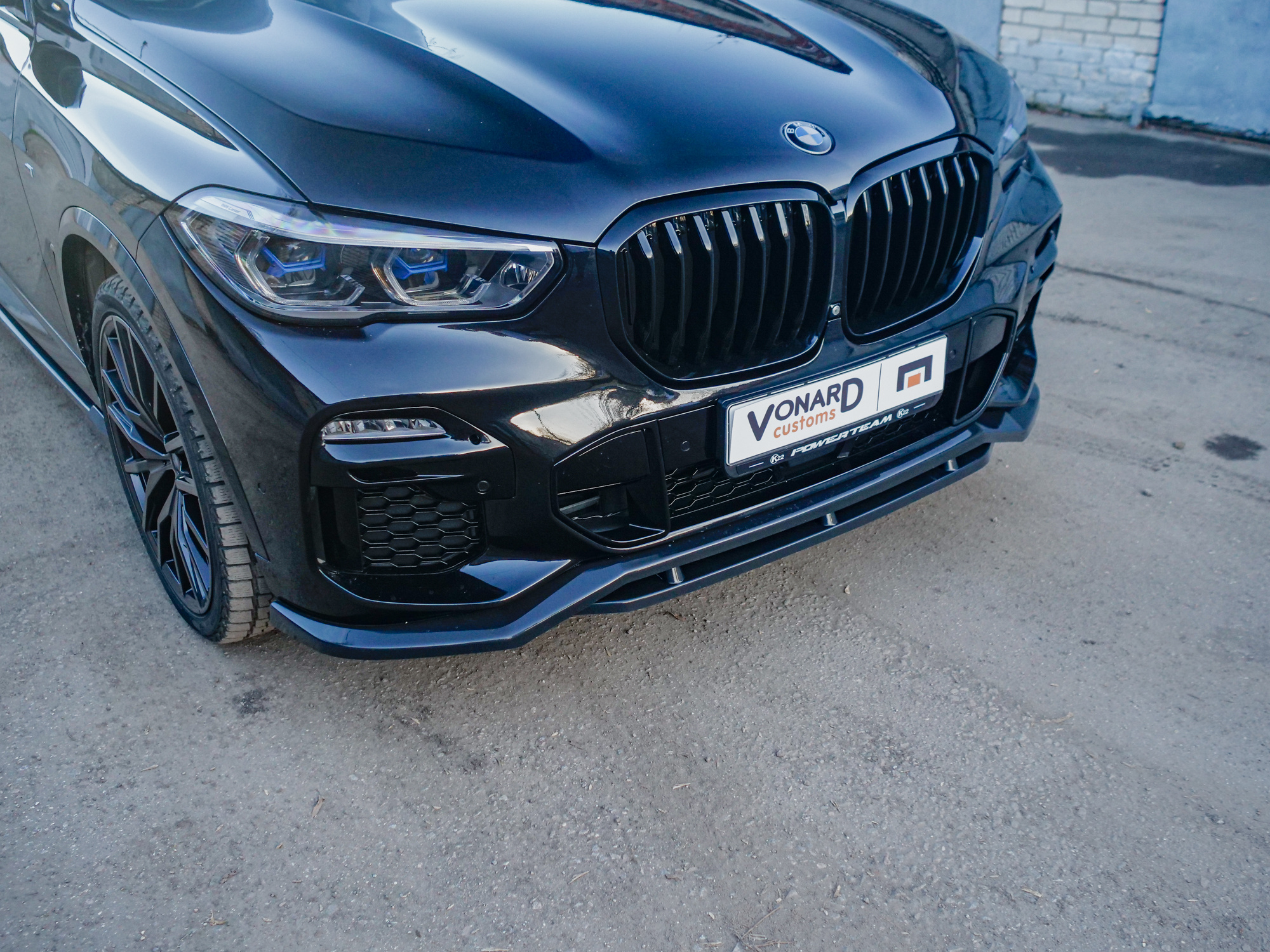 картинка Сплиттер переднего бампера BMW X5 G05 M-Pack (ver. 2) vonard customs 