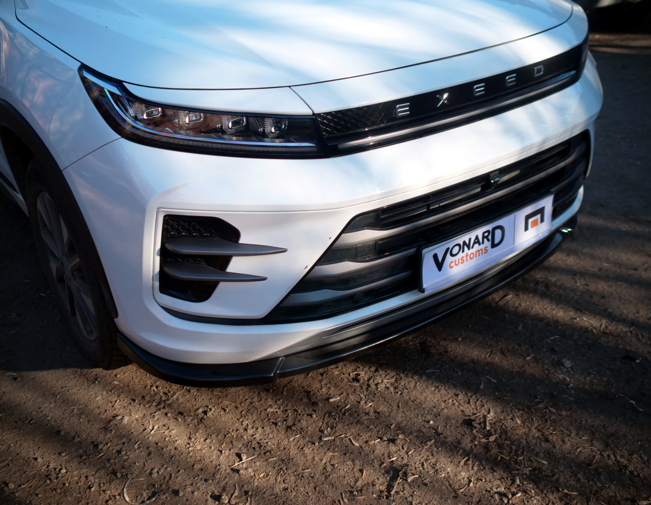картинка Сплиттер переднего бампера EXEED LX 1 - под покраску vonard customs 