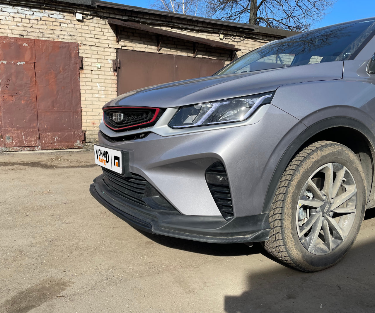картинка Сплиттер (короткий) переднего бампера Geely Coolray 1 / Belgee X50 vonard customs 