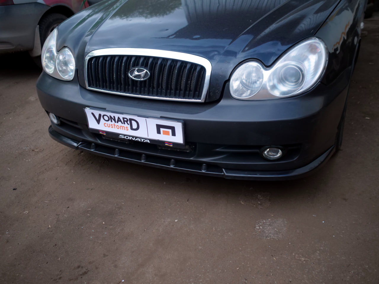 картинка Сплиттер переднего бампера Hyundai Sonata 4 рест. V2 vonard customs 