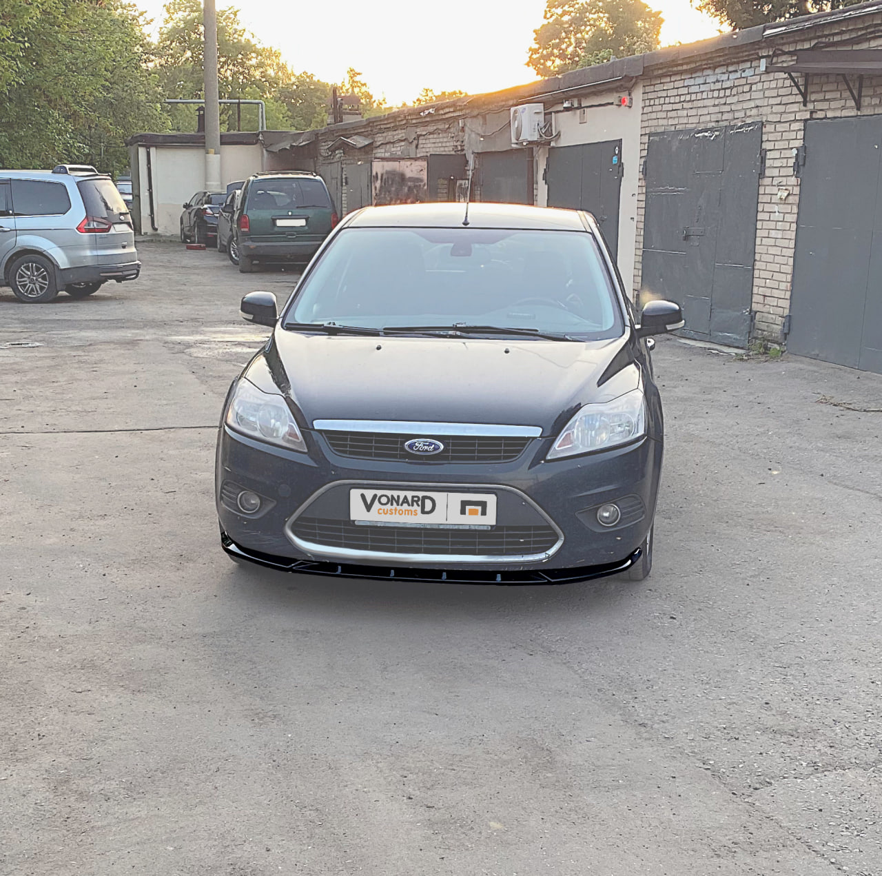 картинка Сплиттер переднего бампера Ford Focus 2 рест. vonard customs 