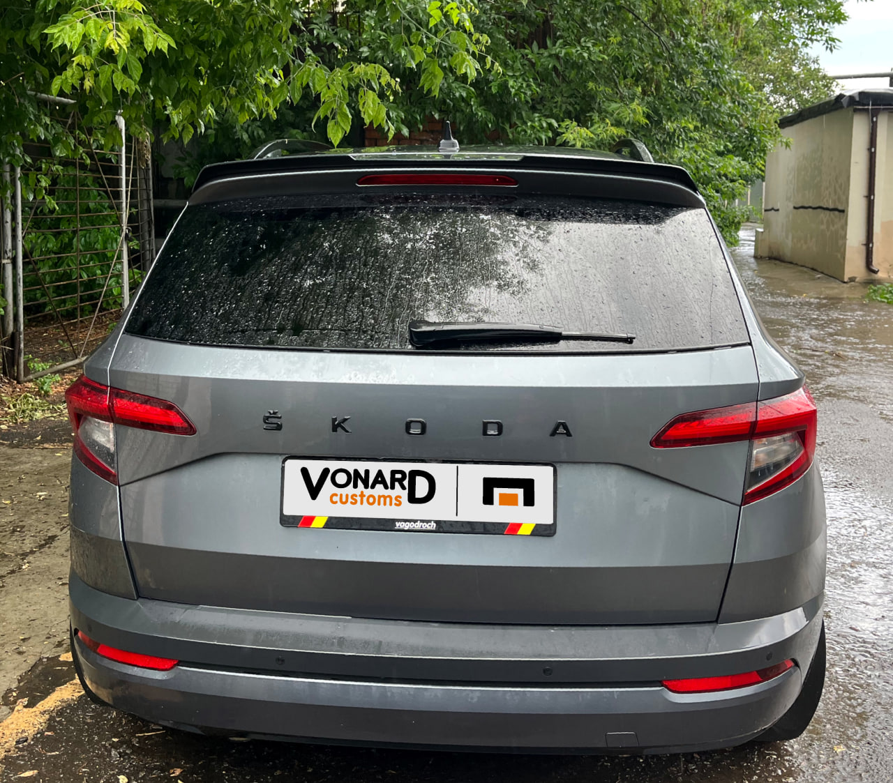 картинка Спойлер лезвие крышки багажника Skoda Karoq 1 (длинный) vonard customs 