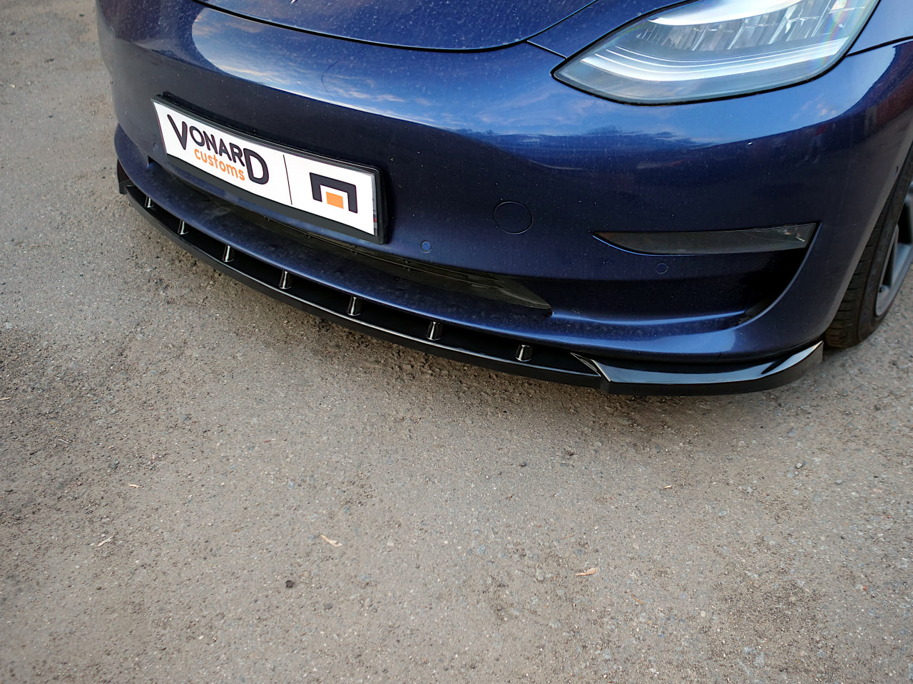 картинка Сплиттер переднего бампера Tesla Model 3 (ребра) - под покраску vonard customs 