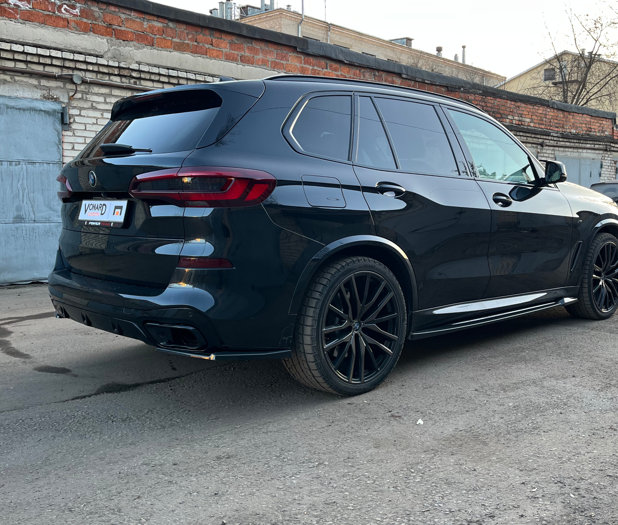картинка Сплиттеры заднего бампера BMW X5 G05 M-pack - под покраску vonard customs 