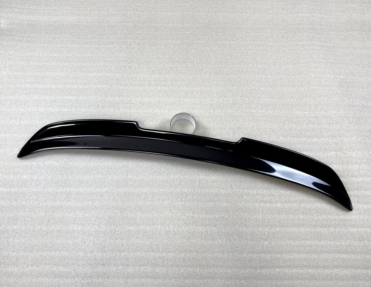 картинка Спойлер лезвие крышки багажника VW Golf 6 GTI и R20 - под покраску vonard customs 