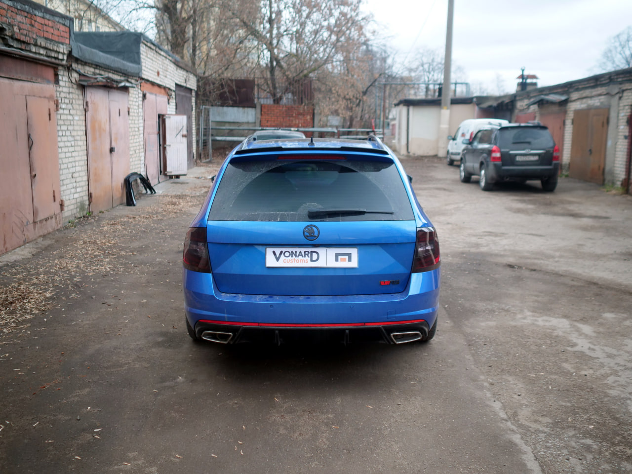 картинка Спойлер лезвие крышки багажника Skoda Octavia 3 A7 RS универсал vonard customs 