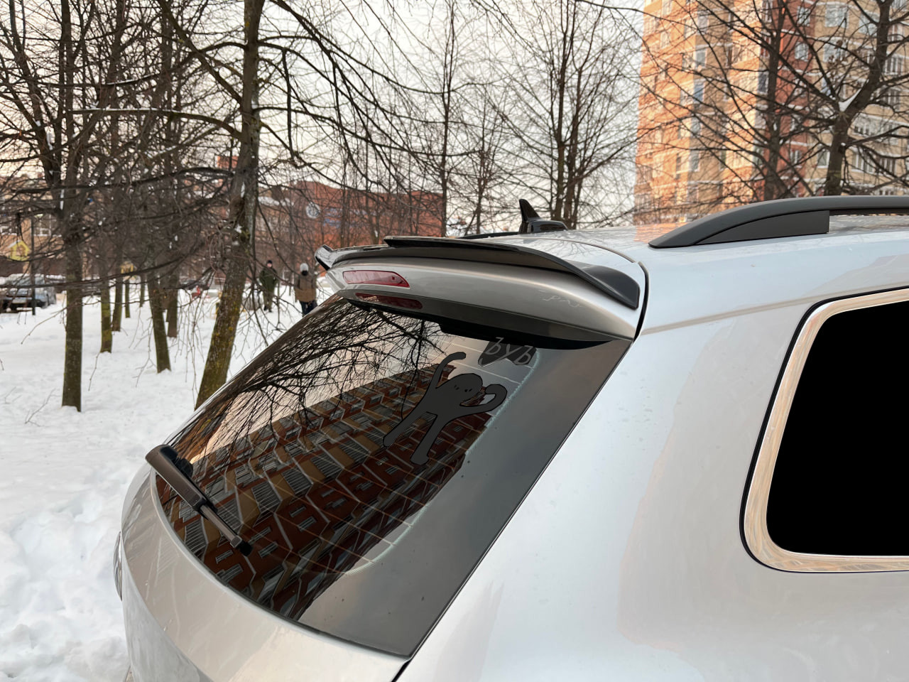 картинка Спойлер лезвие крышки багажника VW Taos 1 vonard customs 