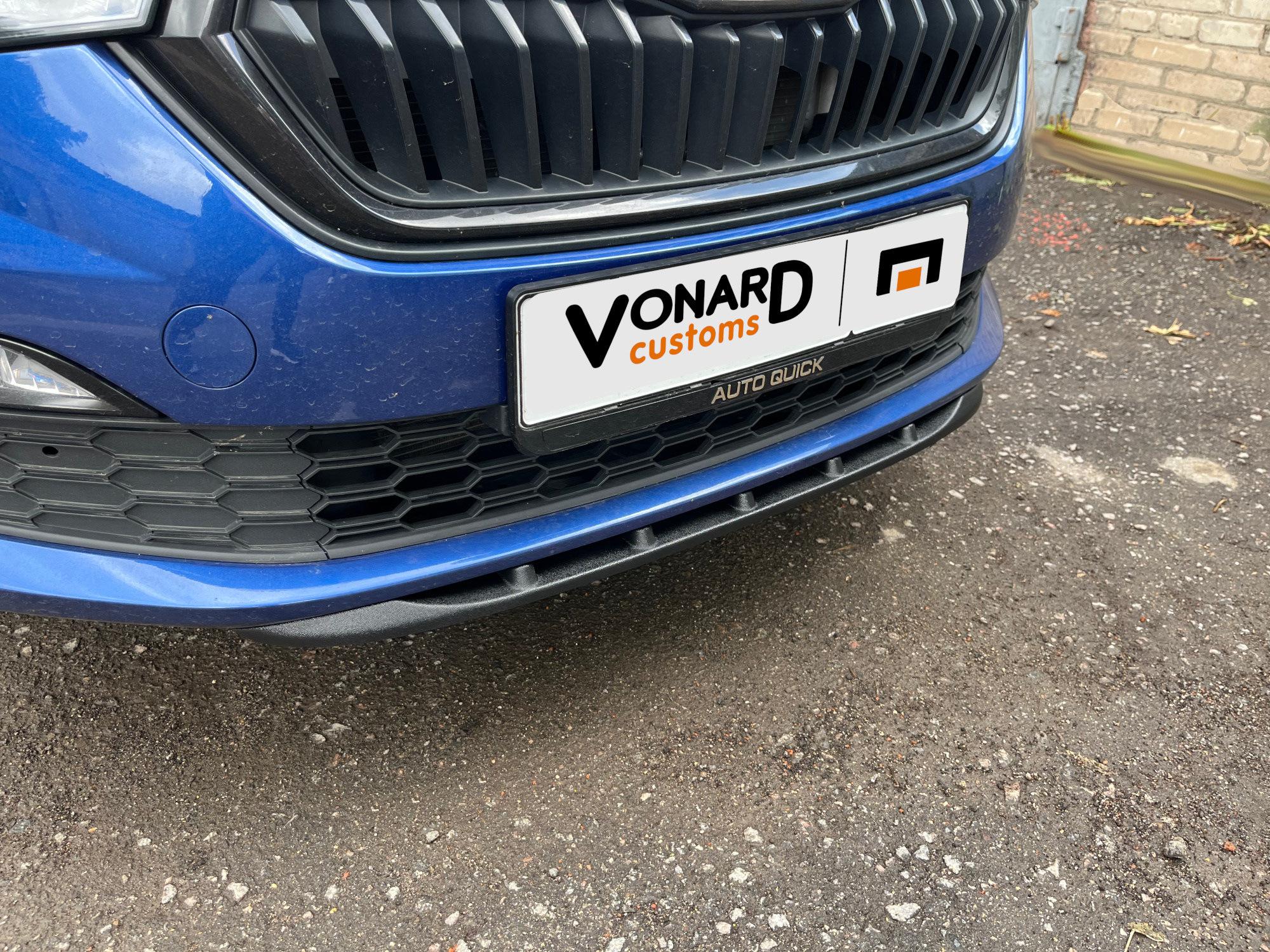 картинка Сплиттер (короткий) переднего бампера Skoda Rapid 2 - текстура vonard customs 