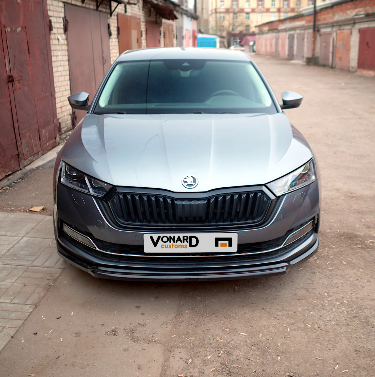 картинка Сплиттер переднего бампера Skoda Octavia 4 A8 V2 vonard customs 