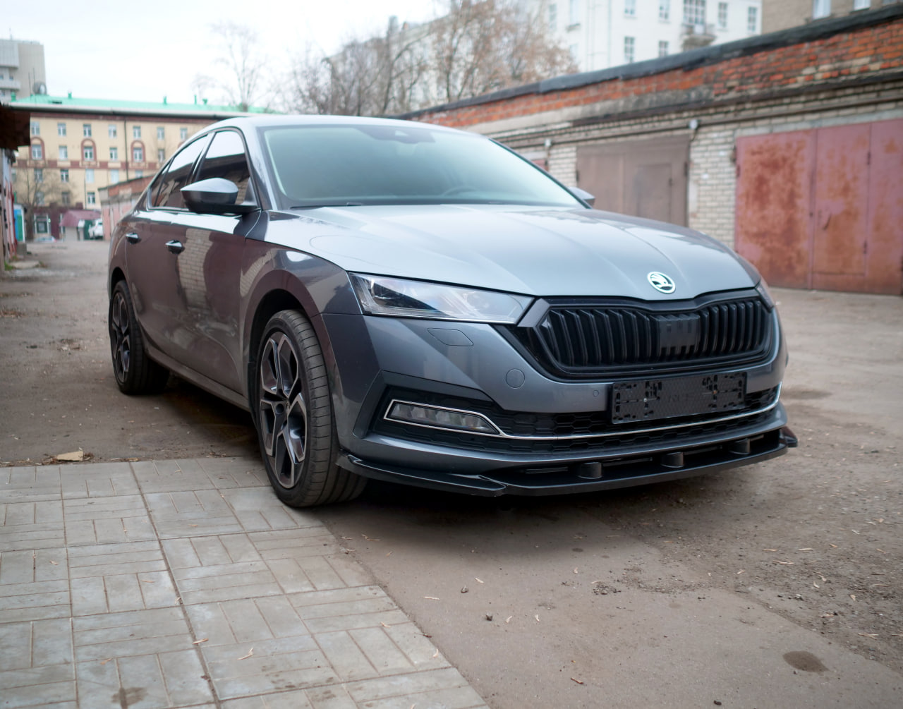 картинка Сплиттер переднего бампера Skoda Octavia 4 A8 - под покраску vonard customs 