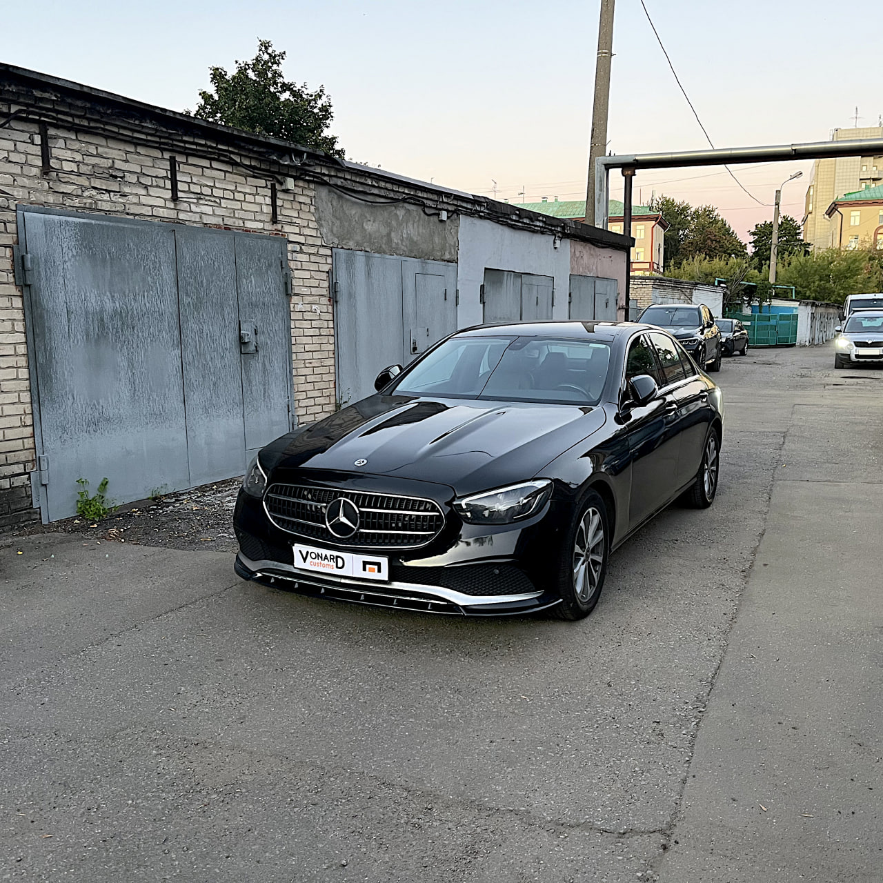 картинка Сплиттер переднего бампера Mercedes E W213 стандарт рест. - под покраску vonard customs 