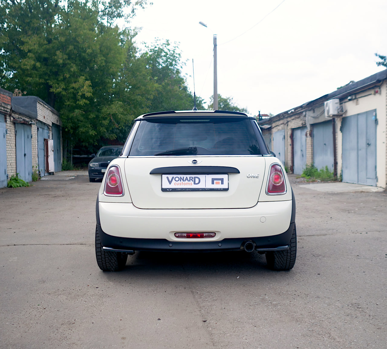 картинка Сплиттеры заднего бампера MINI Hatch One R56 - под покраску vonard customs 