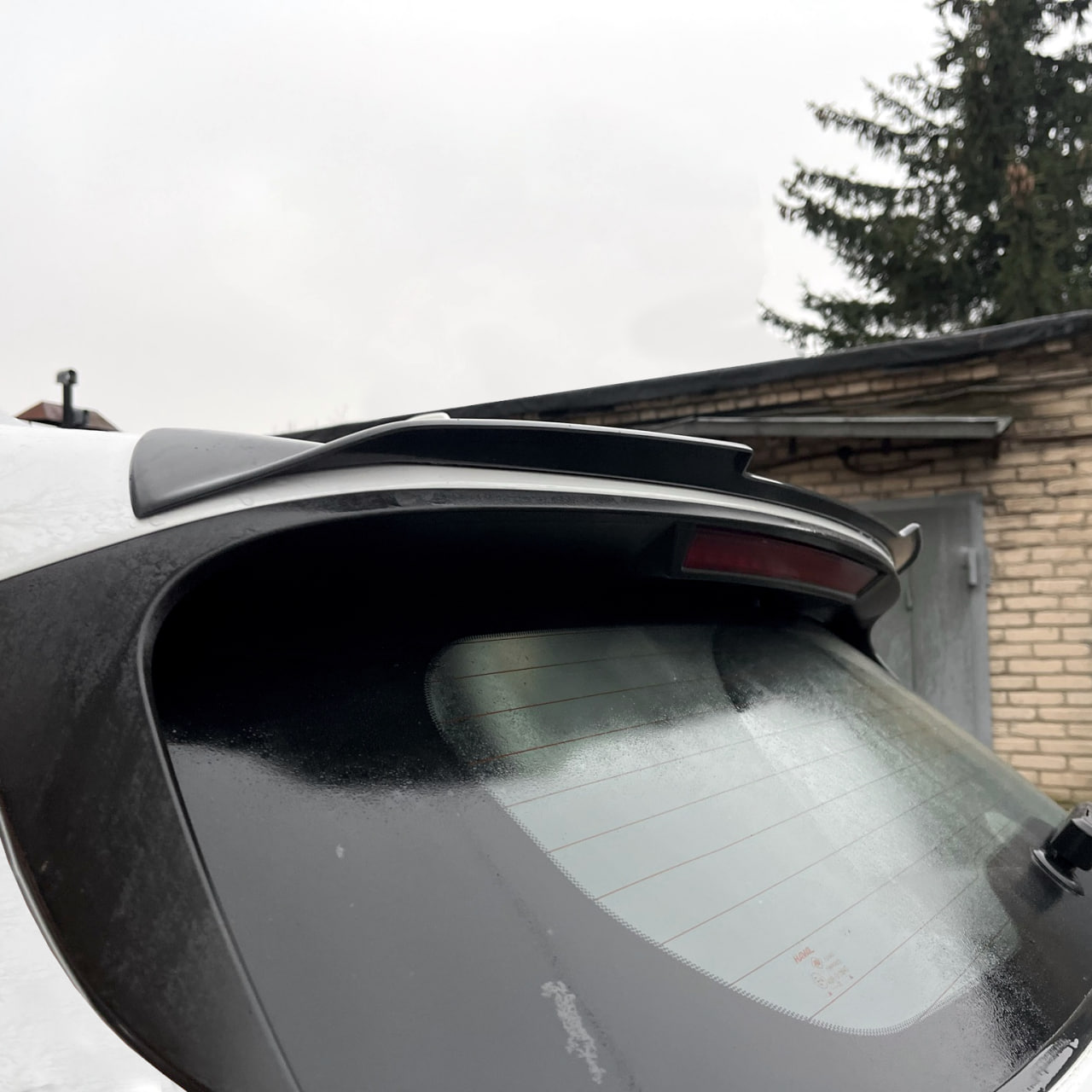 картинка Спойлер лезвие крышки багажника (верхний) Haval Jolion 1 vonard customs 