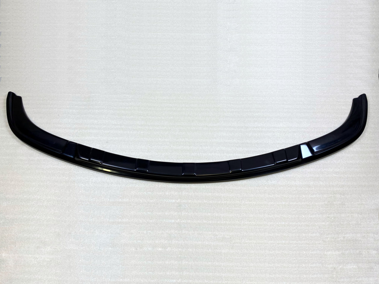 картинка Сплиттер переднего бампера BMW 7 F01 F02 (дорест) v2 - под покраску vonard customs 