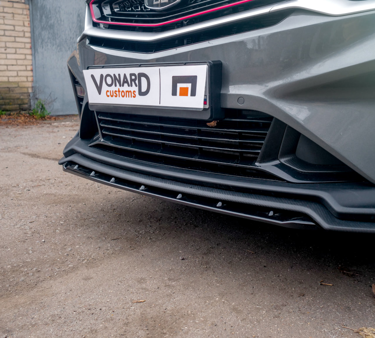картинка Сплиттер (короткий) переднего бампера Geely Coolray 1 / Belgee X50 v2 vonard customs 