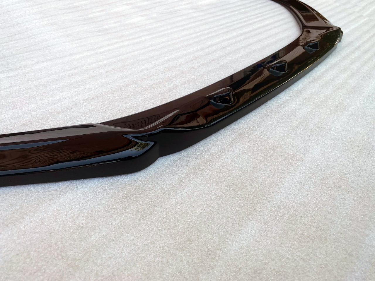 картинка Сплиттер переднего бампера VW Jetta 6 (с браком) vonard customs 