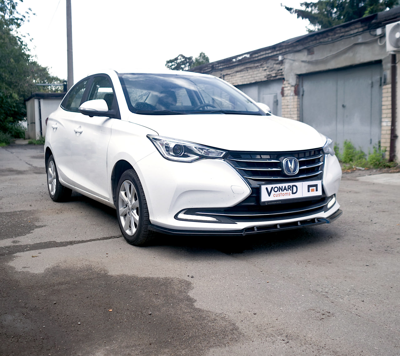 картинка Сплиттер переднего бампера Changan Alsvin 3 - под покраску vonard customs 